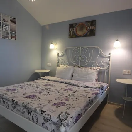 Yanita Guest house