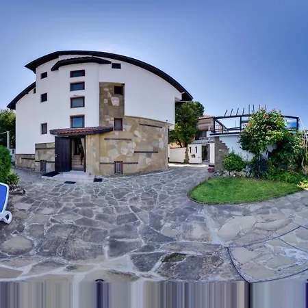Guest house Yanita