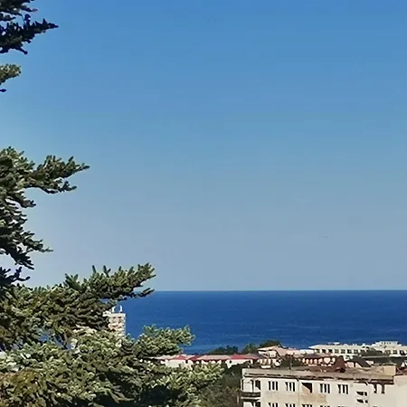 Yanita Guest house 4*