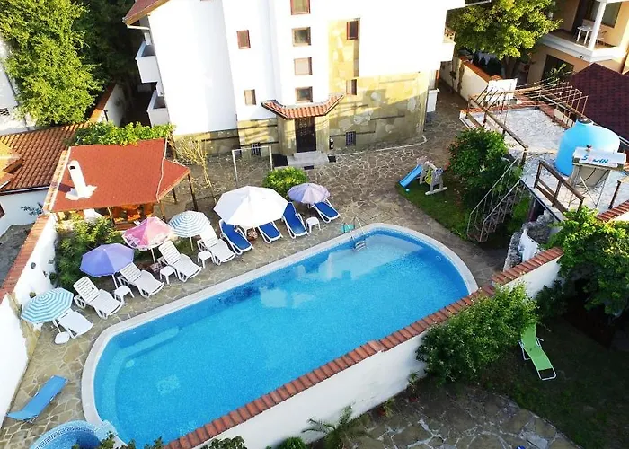 Guest house Yanita 4*